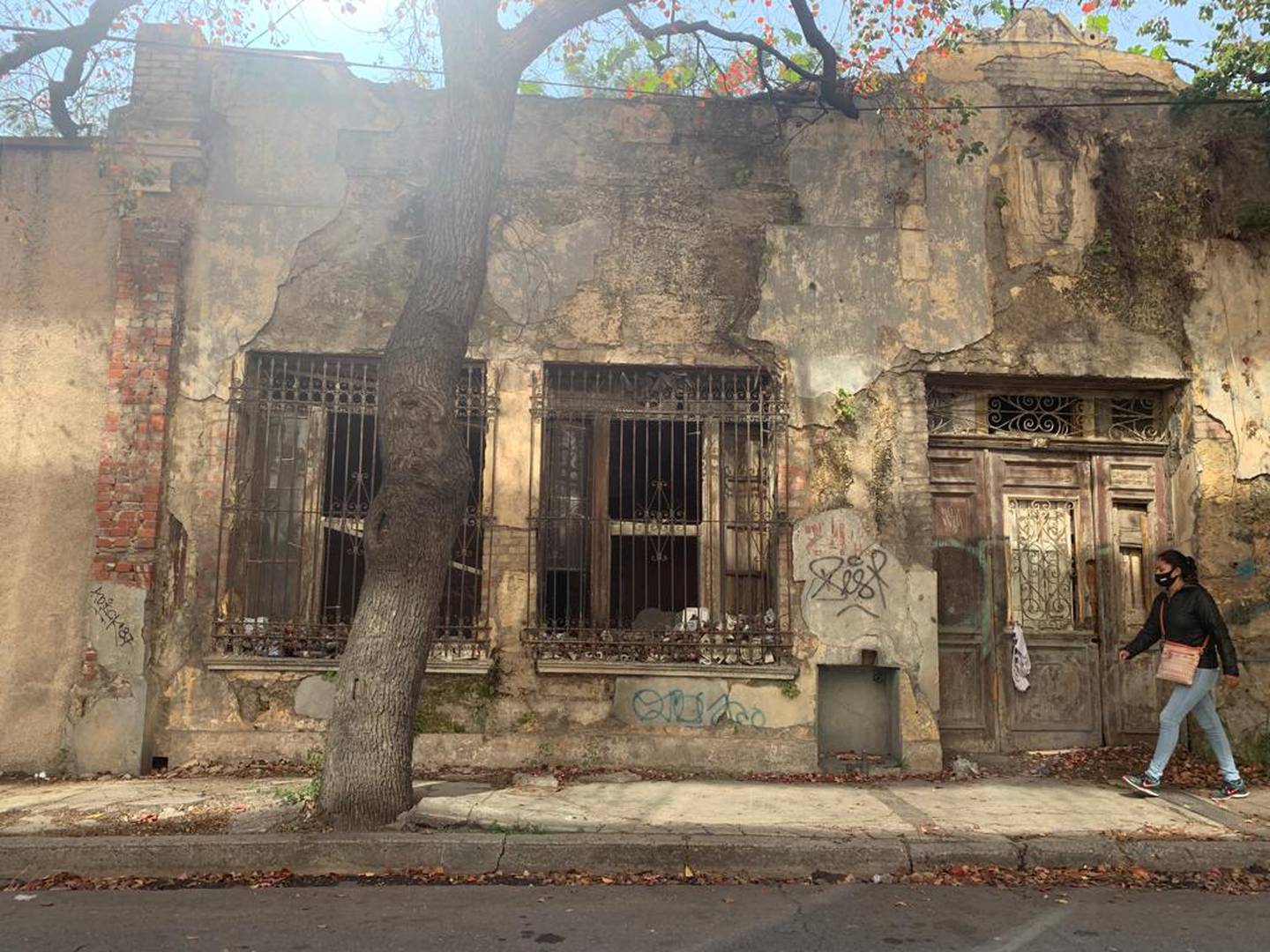 Casas y edificios abandonados en Monterrey “mala carta de presentación”  para Nuevo León