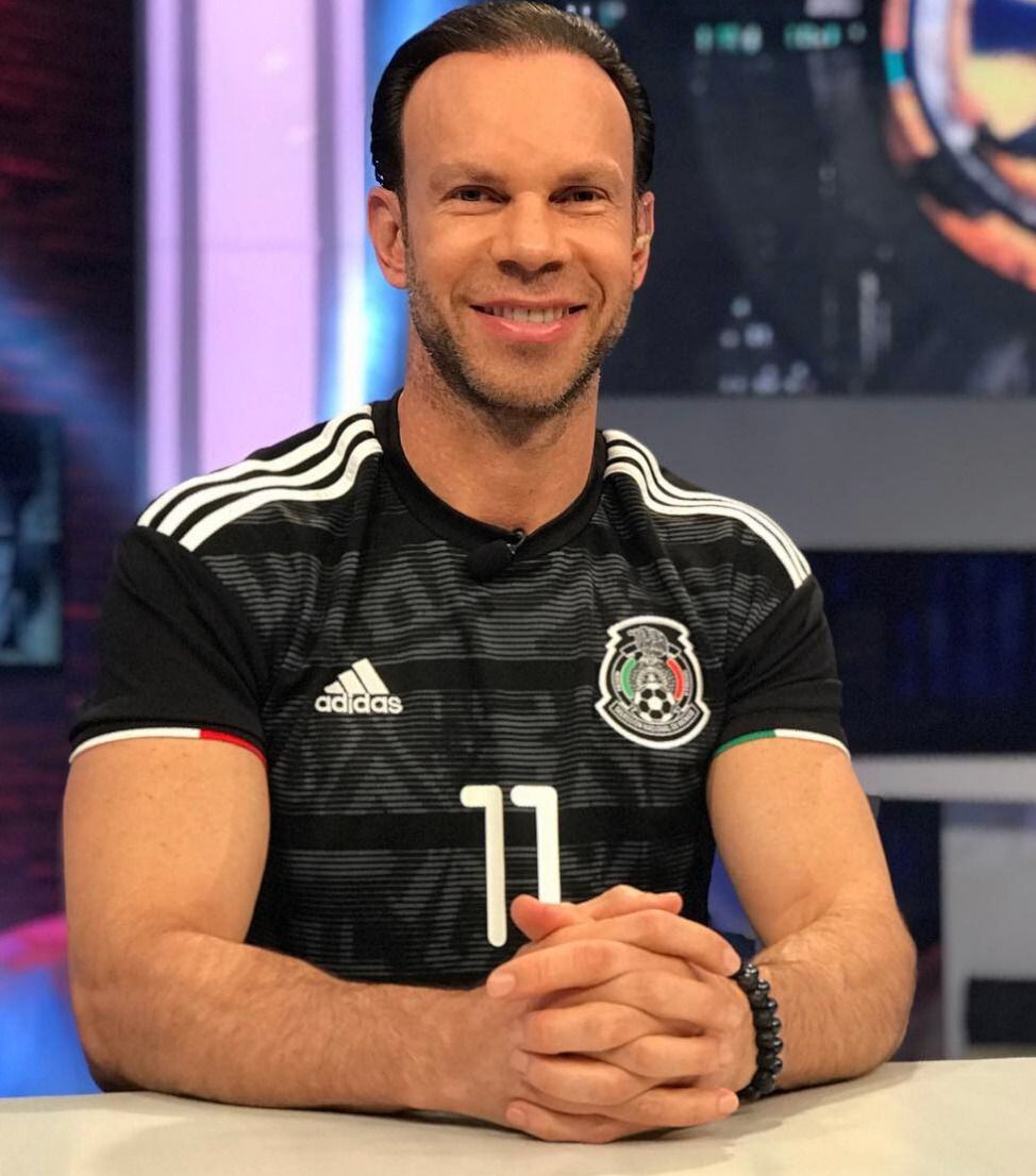 Zague rompe el silencio tras pack filtrado elogia a Paola Rojas