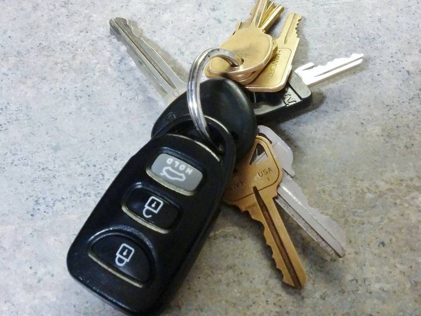 Cuánto tiempo se tarda en realizar un duplicado de llaves de coche? -  Duplicado