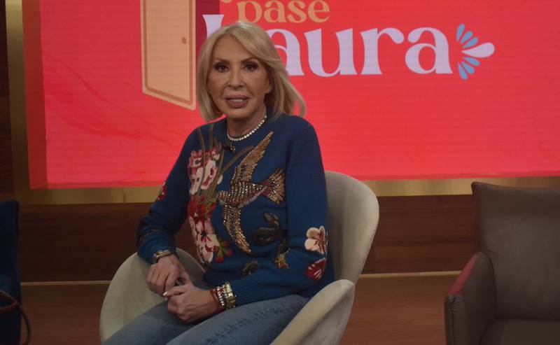 Laura Bozzo vive bochornoso momento en programa pero se gana los aplausos  del público