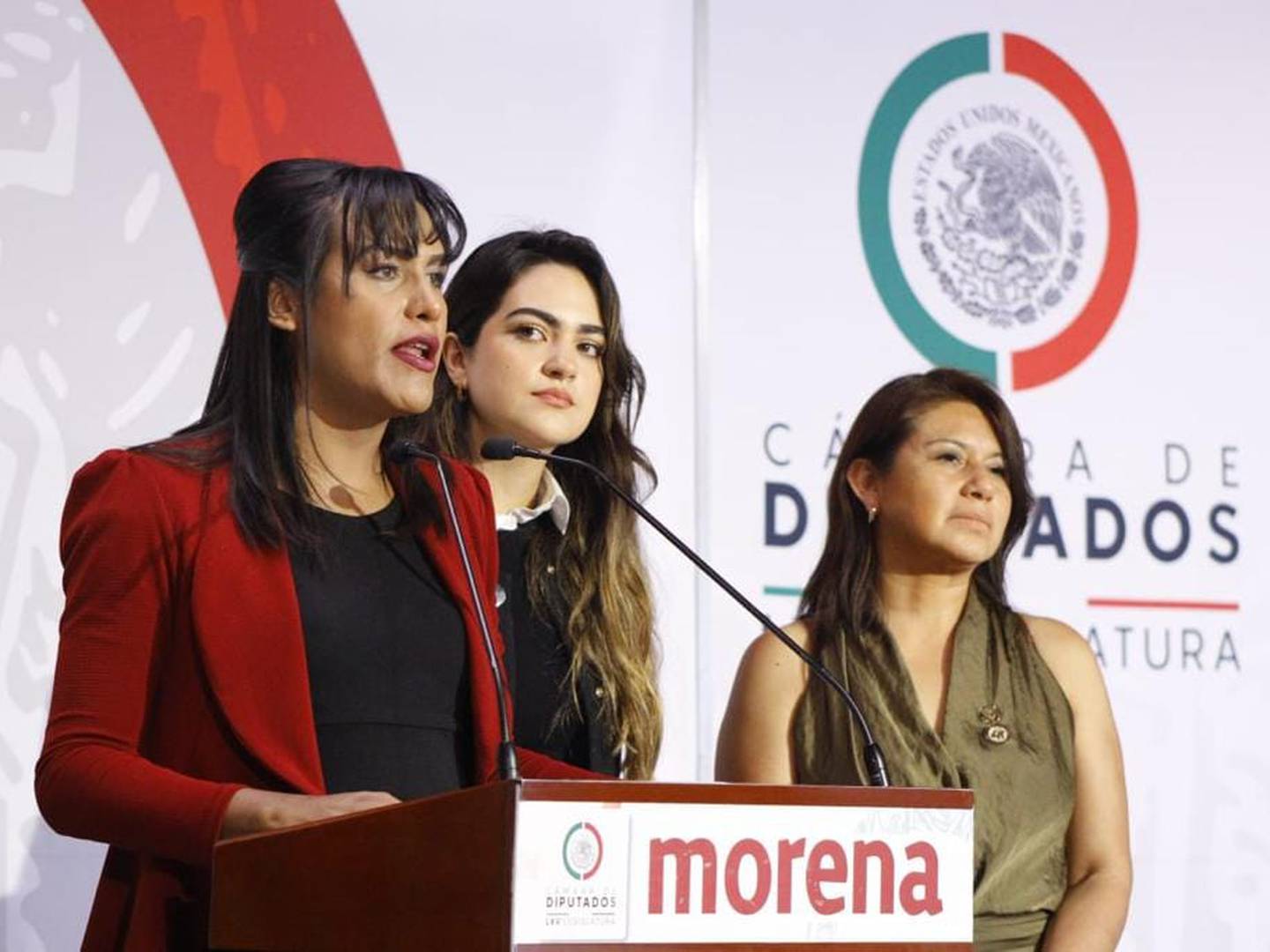 María Celeste, diputada trans renuncia a Morena
