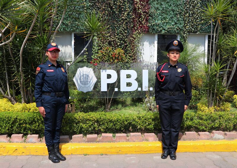 Policías de la primera generación 100% de mujeres de la PBI.