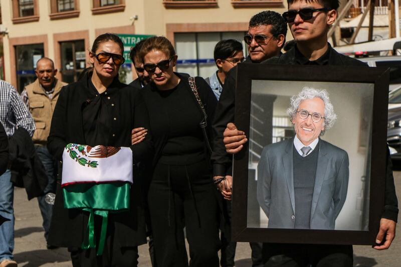 Realizan funeral de Juan Pérez Guardado, cuñado de Ricardo Monreal