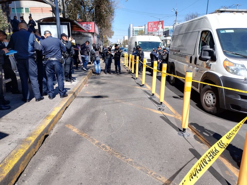 Cortocircuito en la estación Barranca del Muerto de la Línea 7.