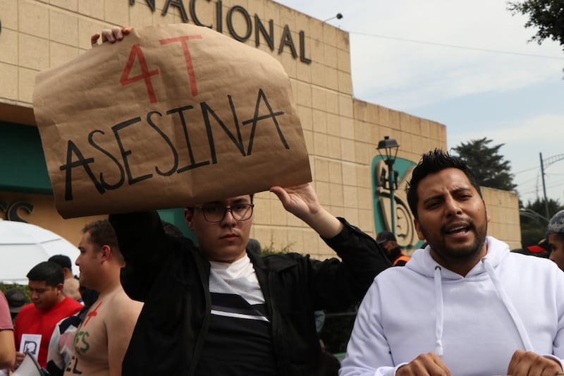 Guarida Nacional: manifestantes reprochan su presencia en el Metro