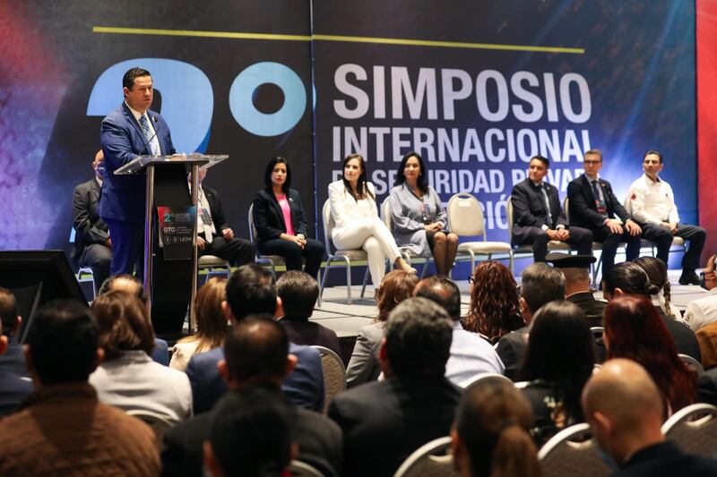 Diego Sinhue Rodríguez inaugura Simposio Internacional de Seguridad Privada