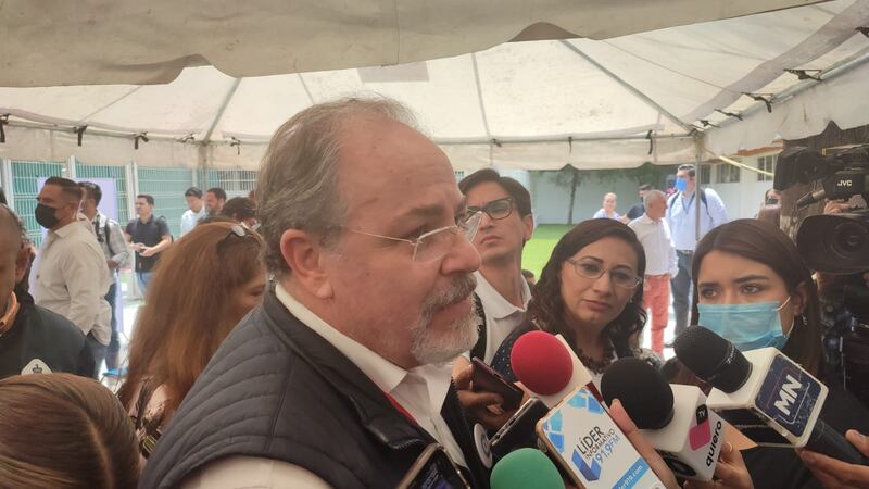 El Secretario de Salud, Fernando Petersen, no quiso detallar en cuáles municipios están los focos rojos, aludiendo a que es un tema de estrategia de seguridad.