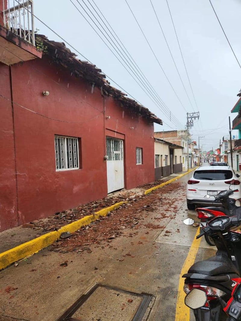 Daños en Coalcomán, Michoacán.