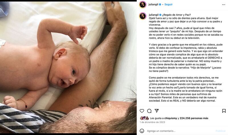 Julián Gil junto su pequeño Matías.