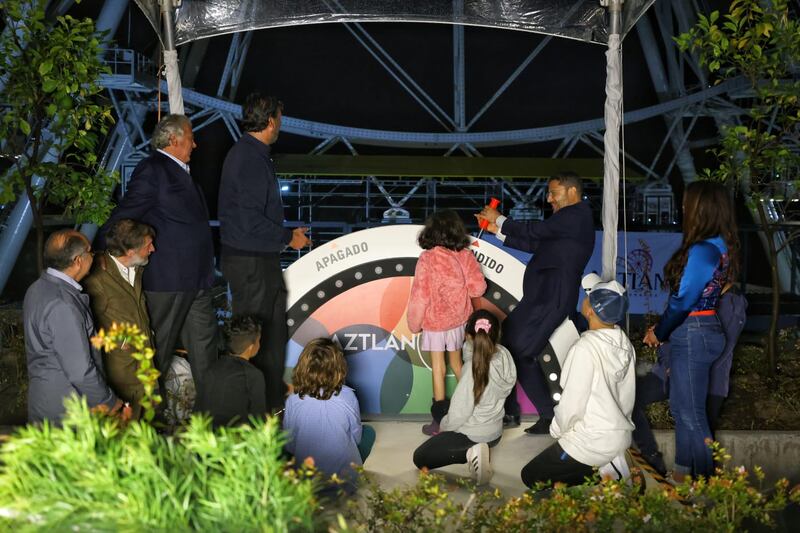 Rueda de la fortuna del Parque Aztlán dará color al Bosque de Chapultepec