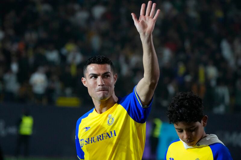 Cristiano Ronaldo fue ovacionado en su presentación como jugador del Al Nassr.