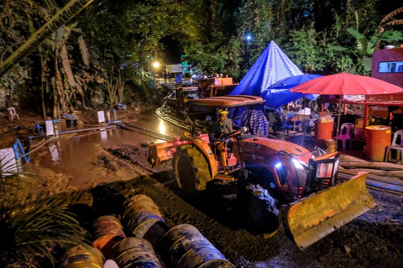 Trabajos de rescata en la cueva de Tham Luang.