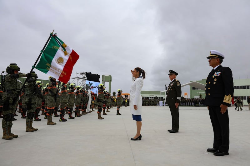 La ejecutiva federal encabezó en Nuevo León las celebraciones por el 112 Aniversario del Ejército Mexicano