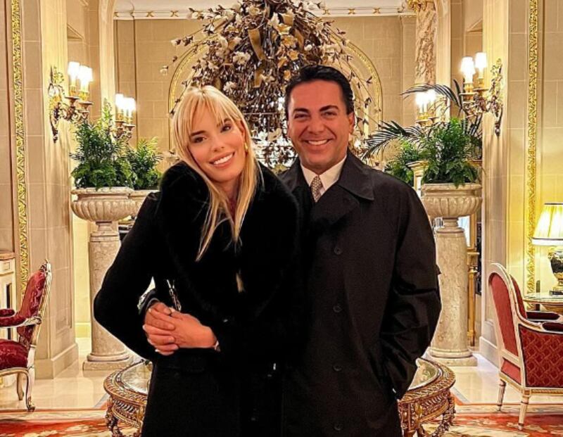 Cristian Castro confirmó su nueva relación con Ingrid Wagner.