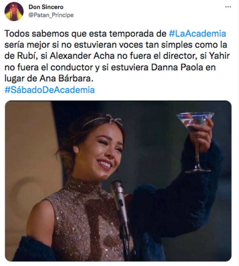 El cantante recibe comentarios de todo tipo por su conducción en La Academia.