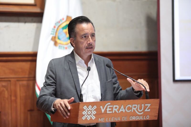 Lorenzo Córdoba debe renunciar