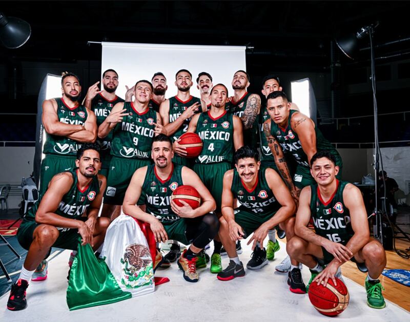 Selección mexicana de basquetbol - 12 Guerreros