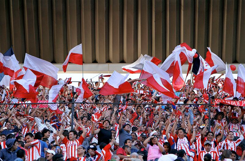 Foto de acción de los aficionados de las Chivas de Guadalajara durante juego de la semana14 del Apertura 2011. 23 October 2011. MEXSPORT/AGUSTIN CUEVAS