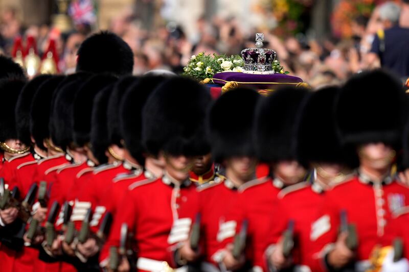 Reina sale por última vez de Palacio de Buckingham