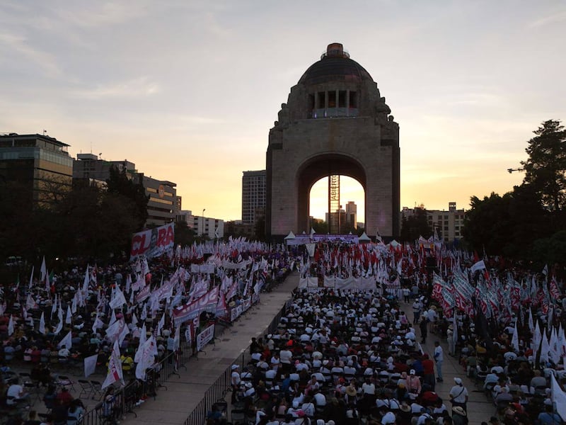 Clara Brugada firma acuerdo por una ciudad de derechos y libertades