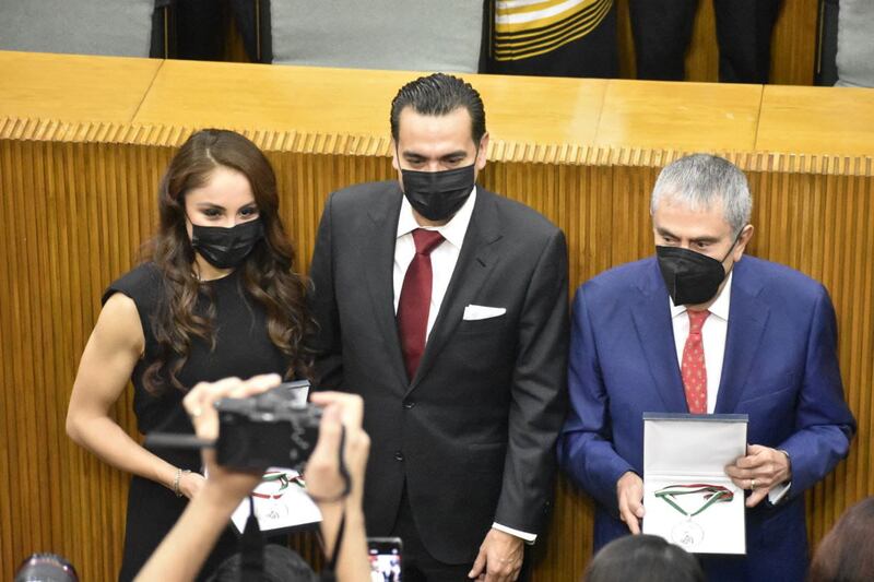 Paola Longoria, Eduardo Gaona, líder de la bancada de Movimiento Ciudadano y el “inge” Rodríguez.