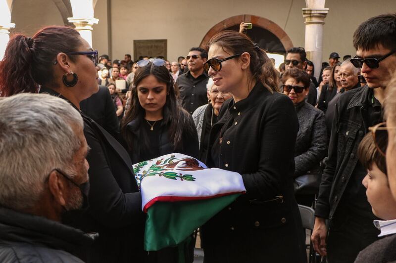 Realizan funeral de Juan Pérez Guardado, cuñado de Ricardo Monreal