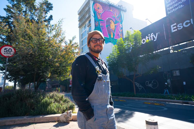 Tres renombrados artistas realizaron tres murales de gran formato en ubicaciones estratégicas de la Ciudad de México con el propósito de preservar con estas obras, el medio ambiente