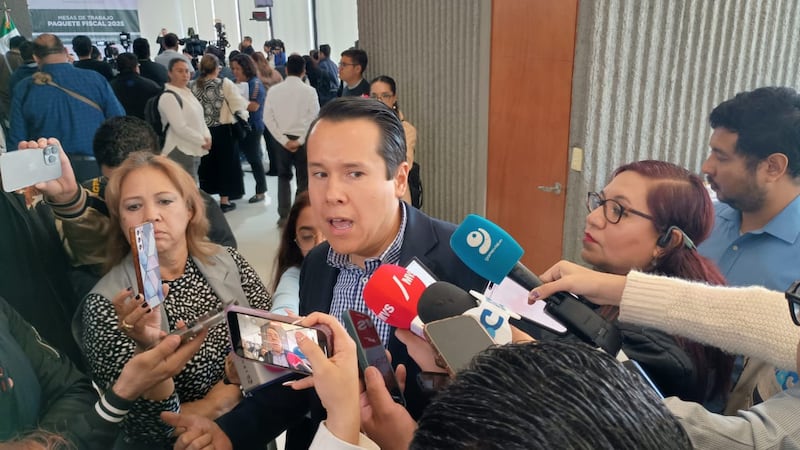 Daniel Carrillo reveló que el Estado adeuda 4 mil 800 millones de pesos.