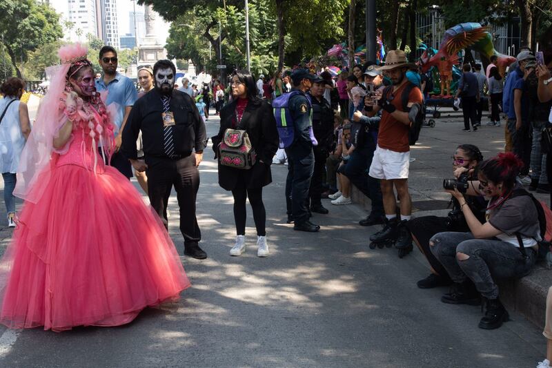 Desfile de catrinas por Paseo de la Reforma 23 octubre 2022