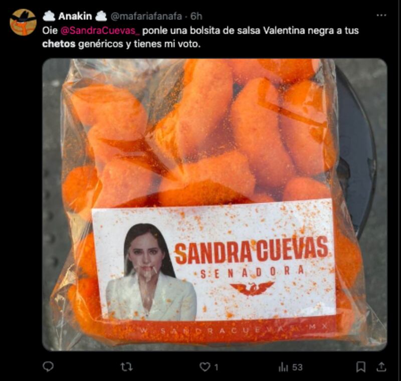 Chetos: Sandra Cuevas regala bolsas de frituras 'pirata' y la critican en redes sociales