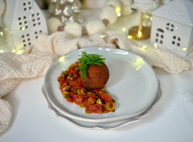 Croquetas de Bacalao Noruego con Salsa Veracruzana por Ana Casanova