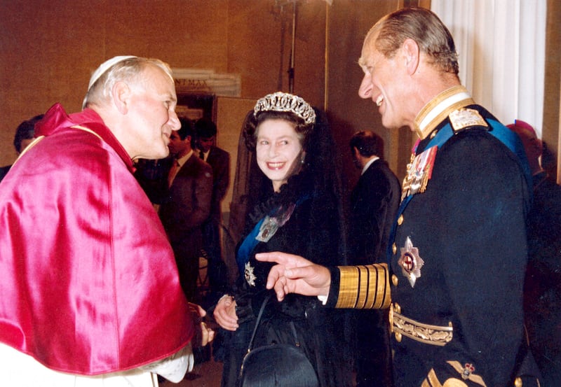 La reina Isabel II de Reino Unido falleció a los 96 años de edad.