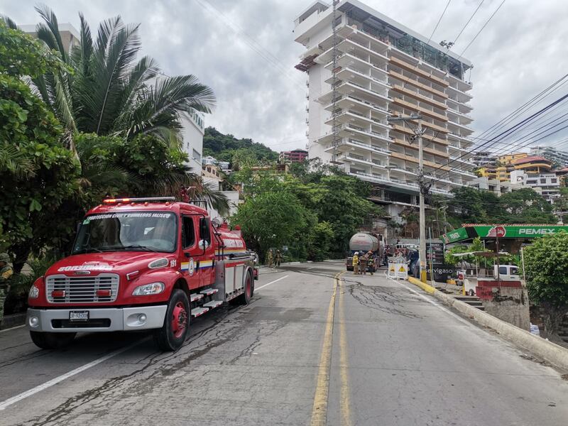 Pese a la gravedad del accidente, no se reportan personas lesionadas.