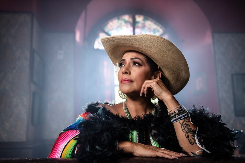 Lila Downs lanza ‘La Sánchez’, un proyecto con raíces sororas