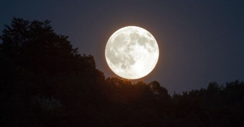 Será la la luna llena más grande y brillante del año 2022