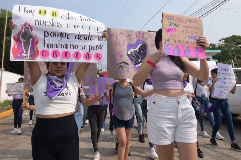 Abigail Esmeralda: marchan por murte de alumna de telebachillerato