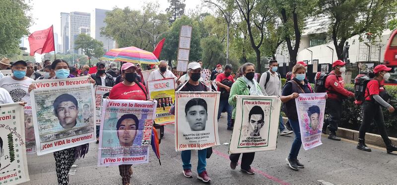 Los padres de los 43 normalistas de Ayotzinapa consideran que el exalcalde de Iguala tuvo que ver con su desaparición.