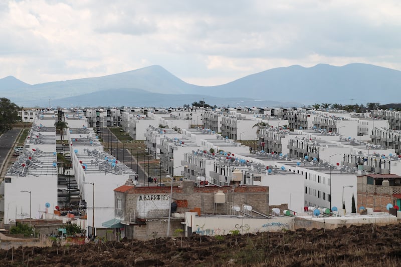 Durante las épocas vacacionales y que muchas viviendas se quedan solas, se disparan los robos a casa habitación.