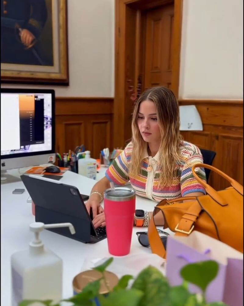 Rodríguez dijo que continúa trabajando en su oficina.