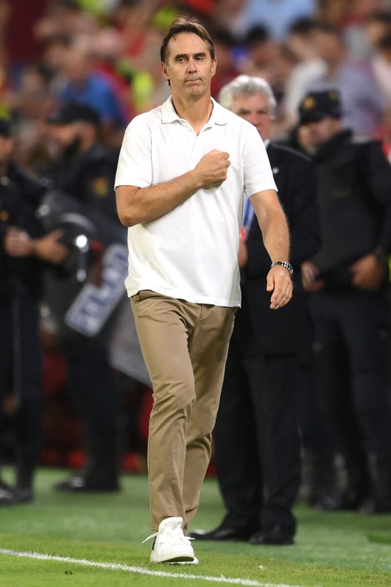 Julen Lopetegui fue despedido del Sevilla luego de no clasificar a 8vos de final en la Champions League