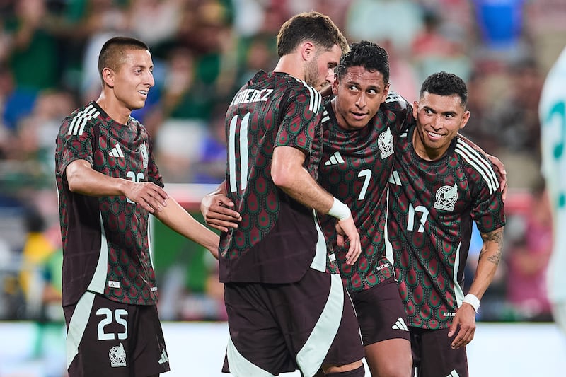 México perdió en su último duelo contra Canadá.