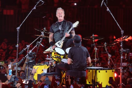 Luego de esperar casi siete años, Metallica regresó a México para reencontrarse con sus fanáticos en el recién inaugurado Estadio GNP Seguros de la Ciudad de México, el cual fue testigo de una noche legendaria, en donde la agrupación realizó un recorrido por algunas de las etapas que marcaron su carrera a través de discos como ‘Master of Puppets’ y ‘Ride the Lightning’.