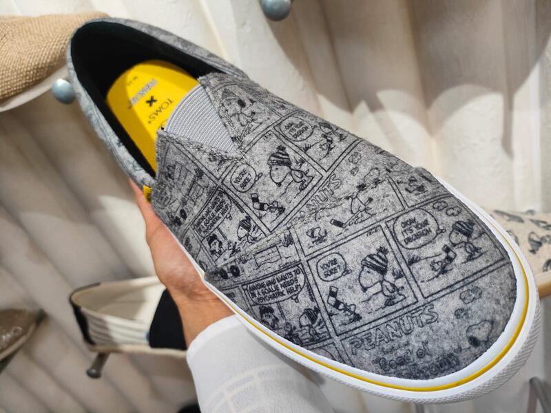 TOMS y Peanuts