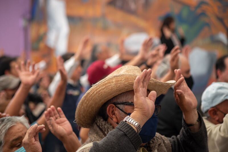 Delfina Gómez y Pepe Couttolenc quisieron firmar este pacto ambientalista con esta ceremonia ancestral.