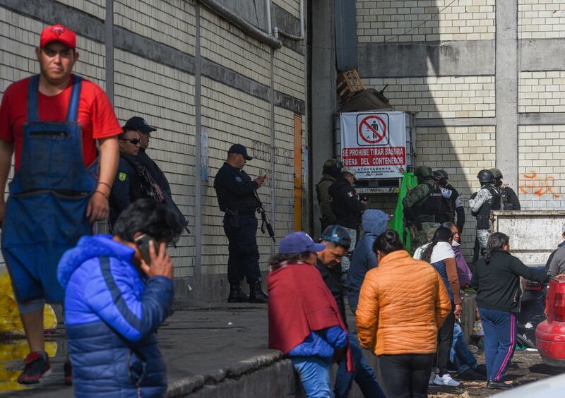 Muertos en central de abasto de Toluca recibieron múltiples amenazas