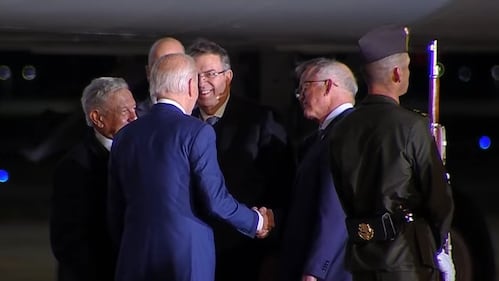 Biden y AMLO se encuentran en el Aeropuerto Felipe Ángeles