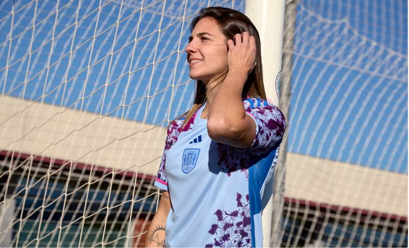 Kit deportivo mujer mundial de futbol 2023