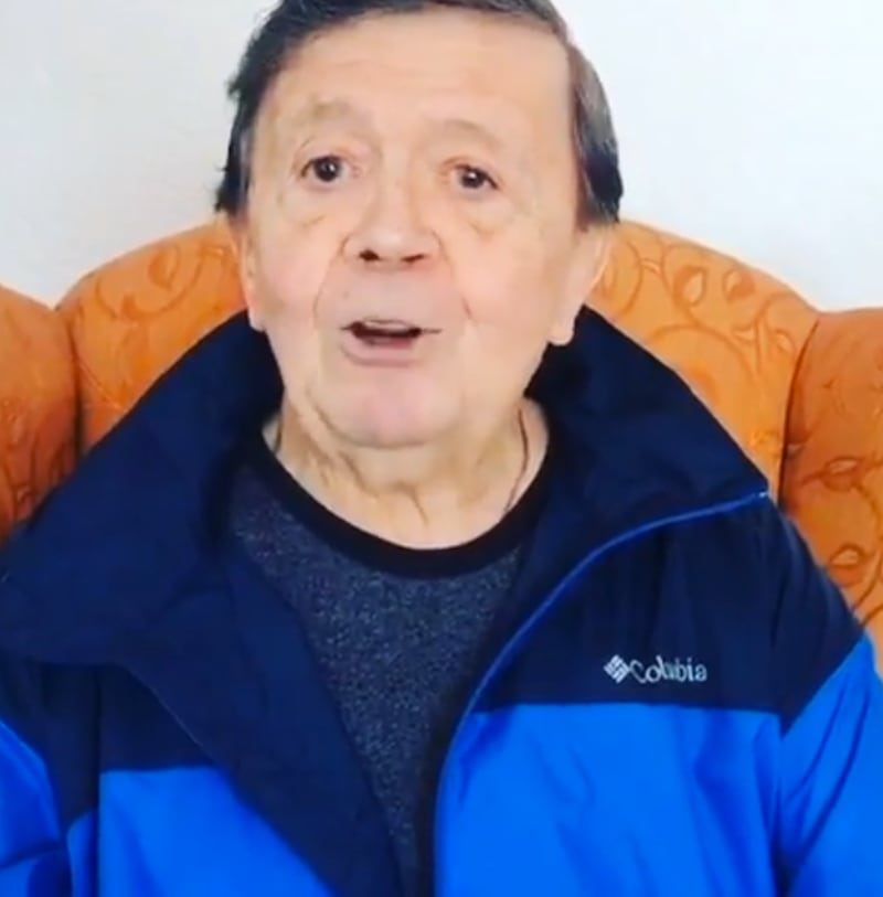 El actor se convierte en el rey de las tendencias dominicales, ahora fue por un video que compartió Jorge Muñiz.