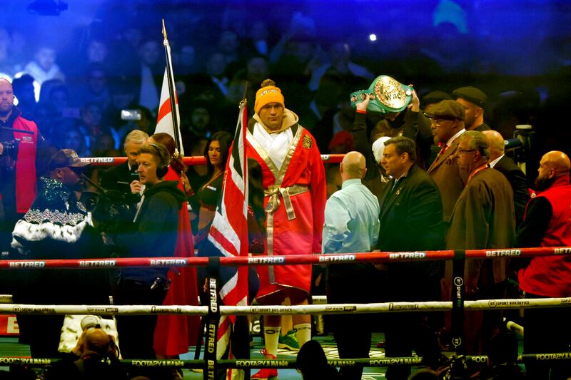 Tyson Fury continúa con su paso invicto y como rey de los pesos completos