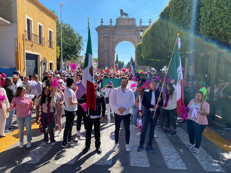 Marcha a favor de la democracia en León.